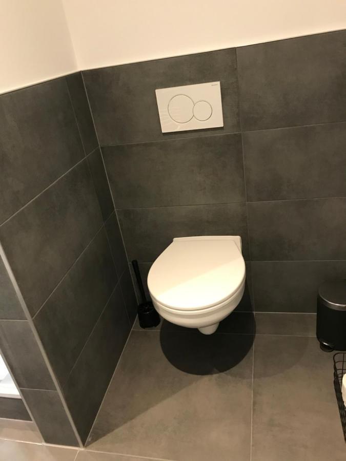 Apartment Stockholm, Top Renoviert, 35Qm, Koeln Nah برجيش جلادباخ المظهر الخارجي الصورة